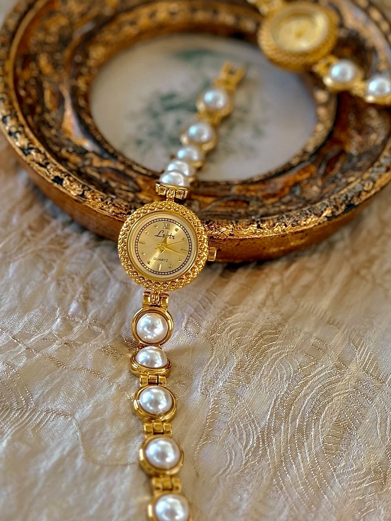 Montre : À Jamais Tienne