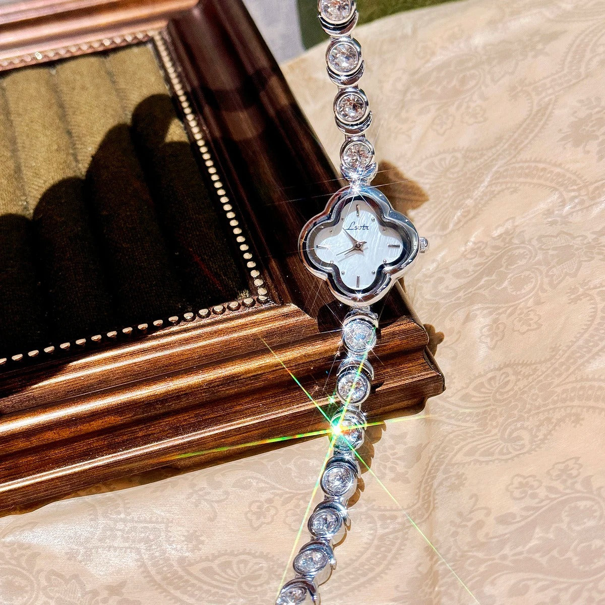 Montre : Souffle argenté